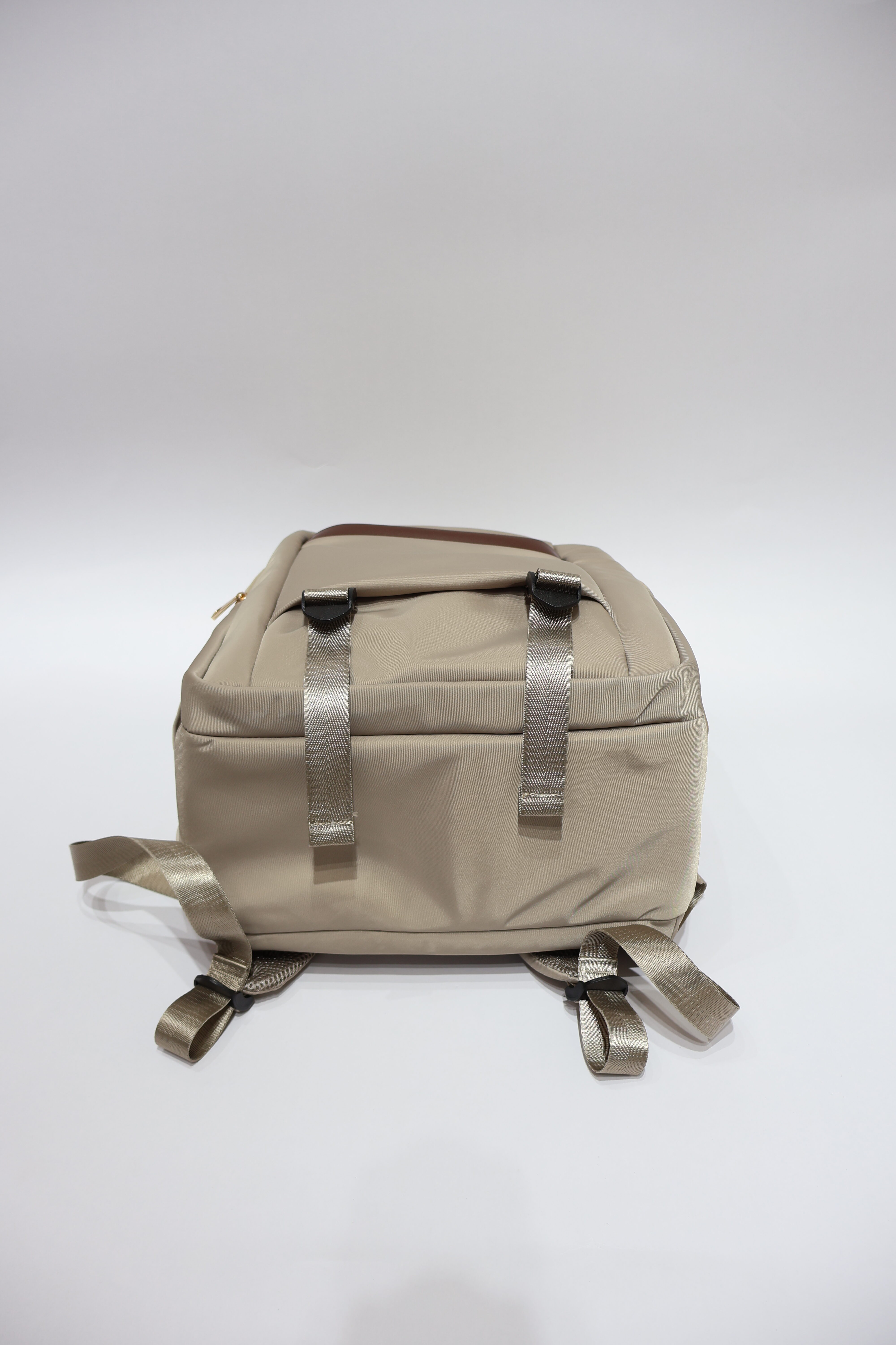 E1059 Men's backpack Busniess bag 1 2026062102583215 rotated